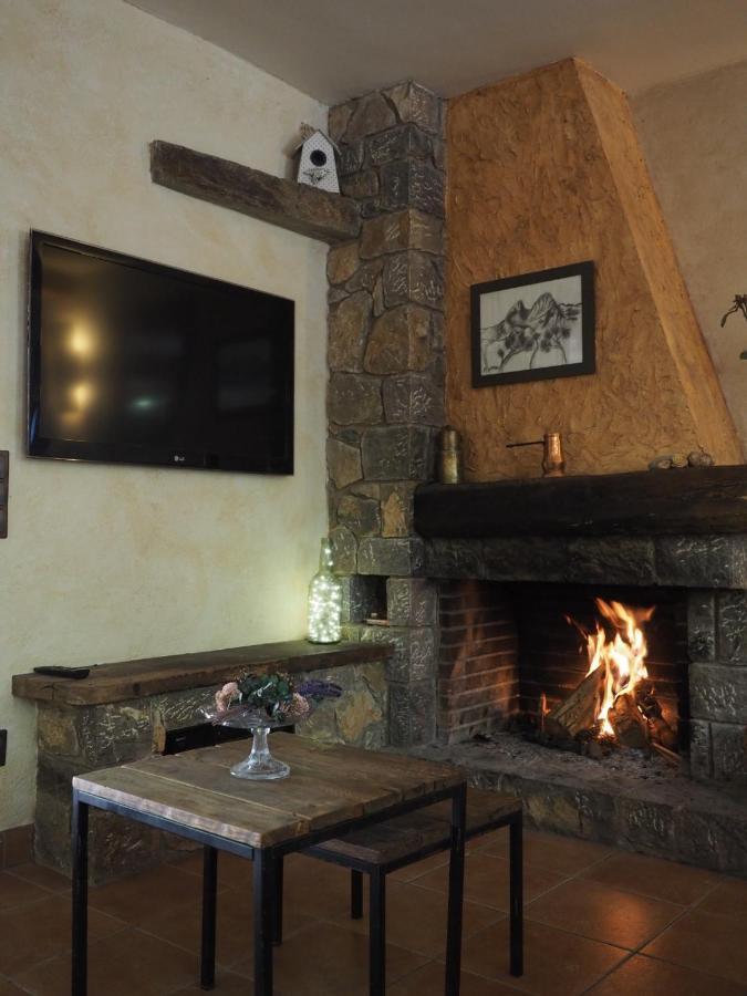 Els Noguers Turisme Villa Castellar del Riu Luaran gambar